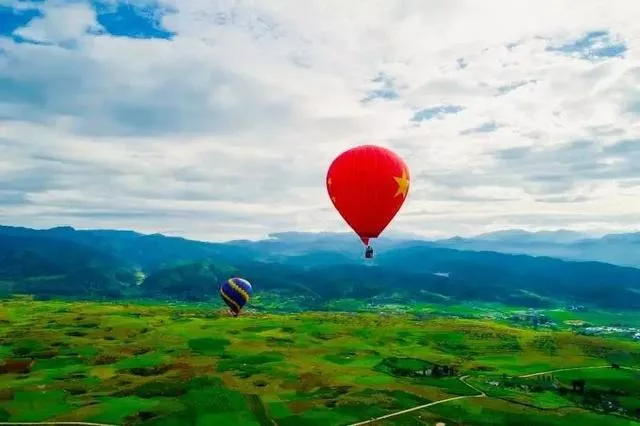 浪漫鹽源 | “坐著熱氣球看涼山”！鹽源欲成為中國(guó)的“卡帕多奇亞”