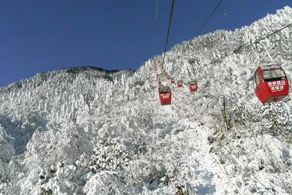 成都周邊滑雪的地方推薦 這5個地方雪場天然還不遠