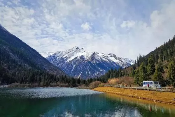 達(dá)古冰川旅游攻略 附必去景點(diǎn)及游玩路線