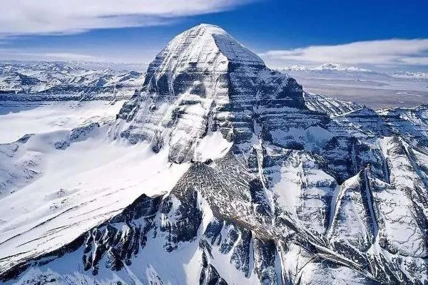 西藏雪山景點(diǎn)有哪些 哪里的雪山最美