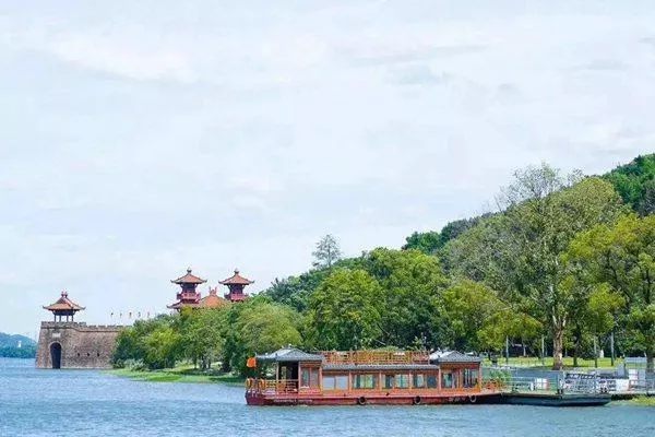 東湖好玩的景點 這些地方值得一去