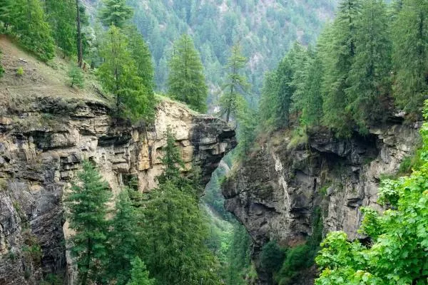 西藏的峡谷景点有哪些 峡谷秘境景点推荐