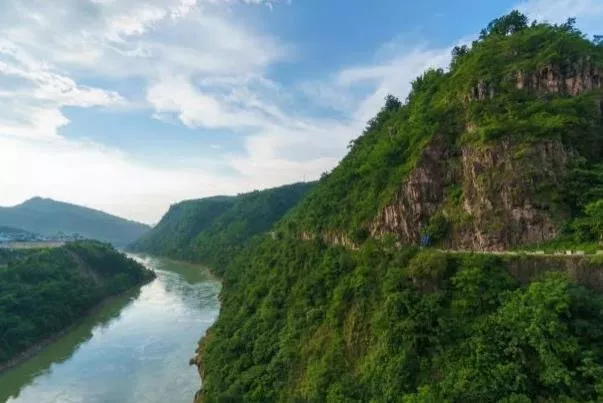 西藏的峡谷景点有哪些 峡谷秘境景点推荐