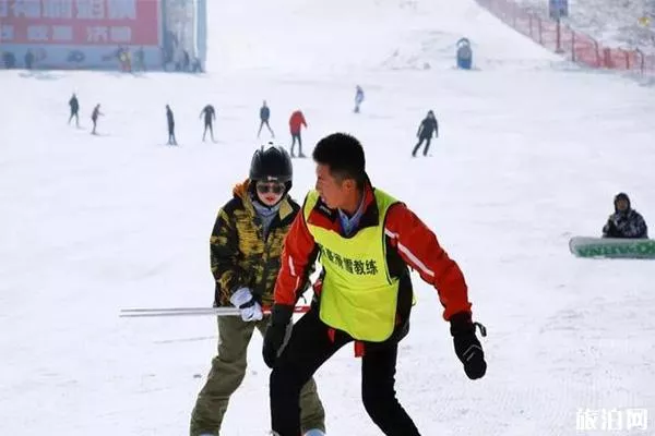 2020松鳴巖國際滑雪場11月26日開滑 附開滑優(yōu)惠內容