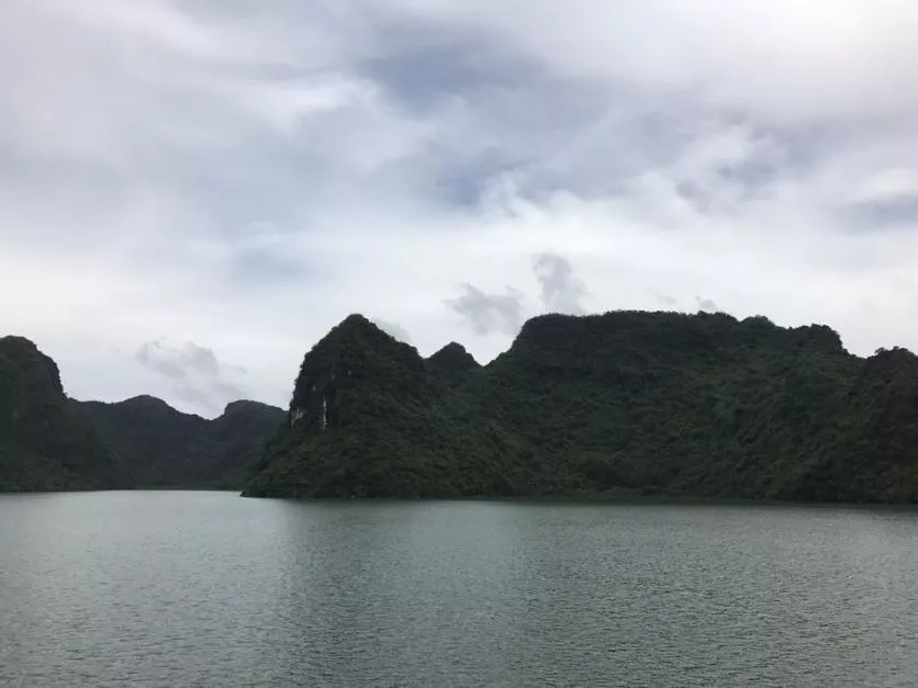 下龍灣旅游攻略 下龍灣在哪里