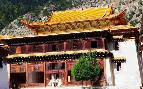 塔爾古寺在哪里 塔爾古寺<a href='/lvyougonglue/' target=_blank>旅游攻略</a>