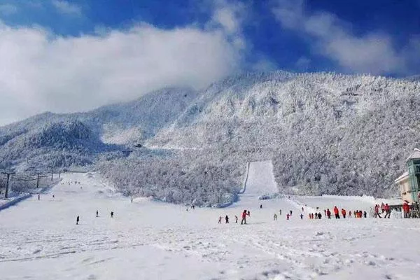 武漢附近的滑雪場景區(qū)  武漢周邊滑雪的地方