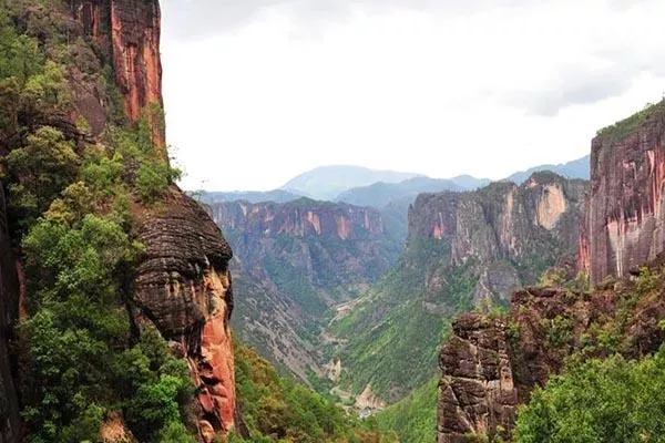 麗江老君山徒步路線 老君山徒步攻略