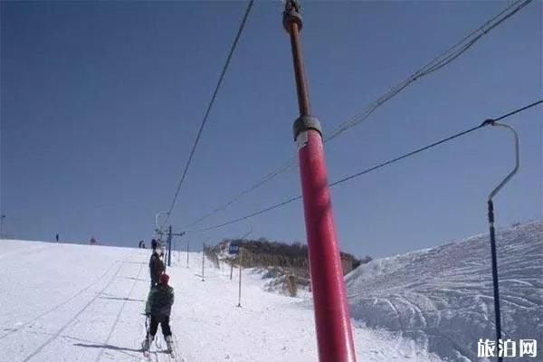 太原五龍滑雪場(chǎng)滑雪租借物品收費(fèi) 滑雪票中包含有雪鞋嗎