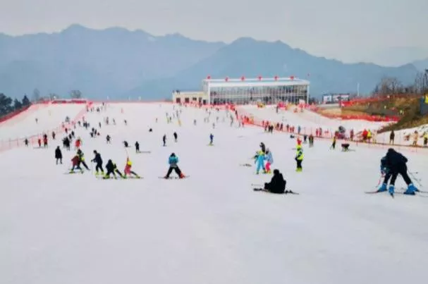 襄陽(yáng)有滑雪的地方嗎 襄陽(yáng)滑雪地在哪里