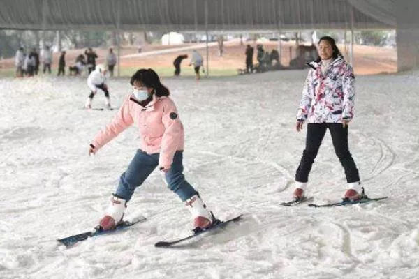 武漢趣谷滑雪場門票多少錢及游玩攻略 