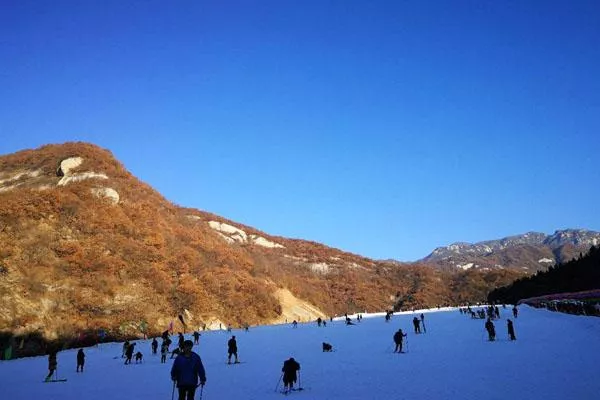 2022神靈寨滑雪場什么時候可以滑雪