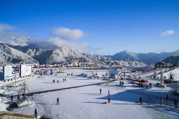 成都周邊滑雪場開放時間 成都周邊最好玩的滑雪場推薦