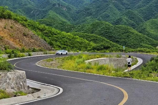 北京自駕一日游賞花路線 北京最漂亮的賞花公路